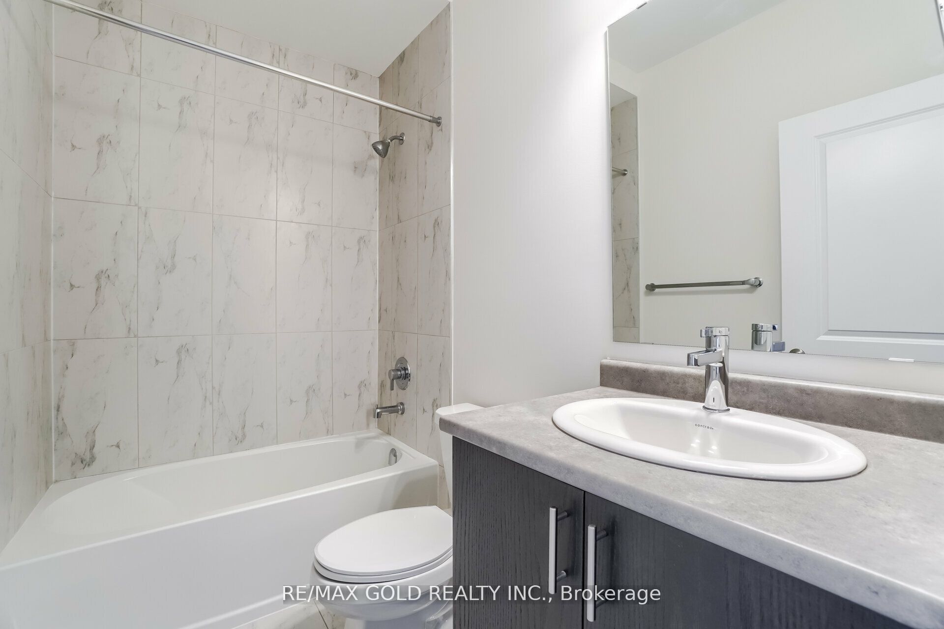 26 Del Grappa Street Property Photo 31