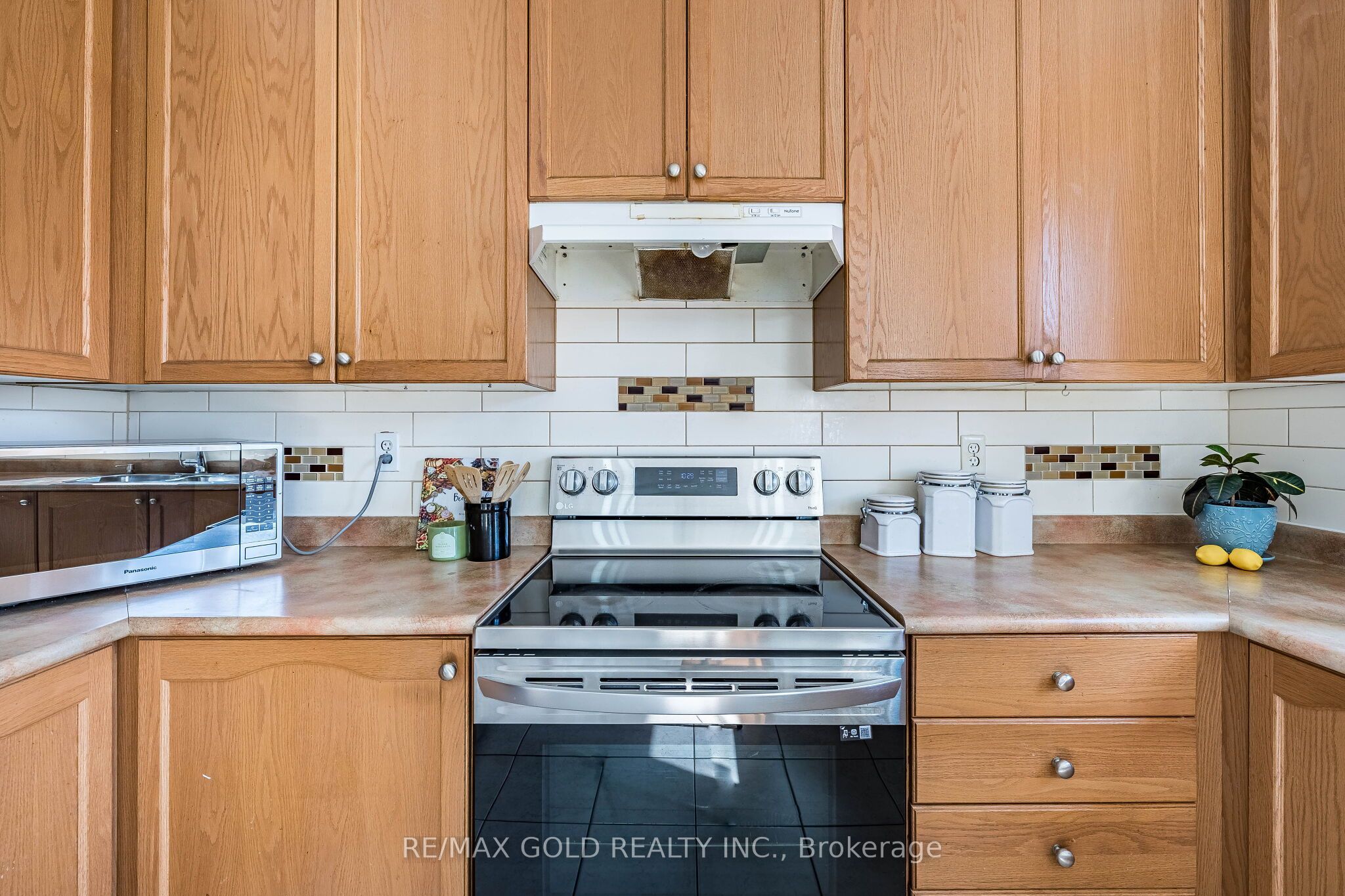 20 Amaranth Crescent Property Photo 14