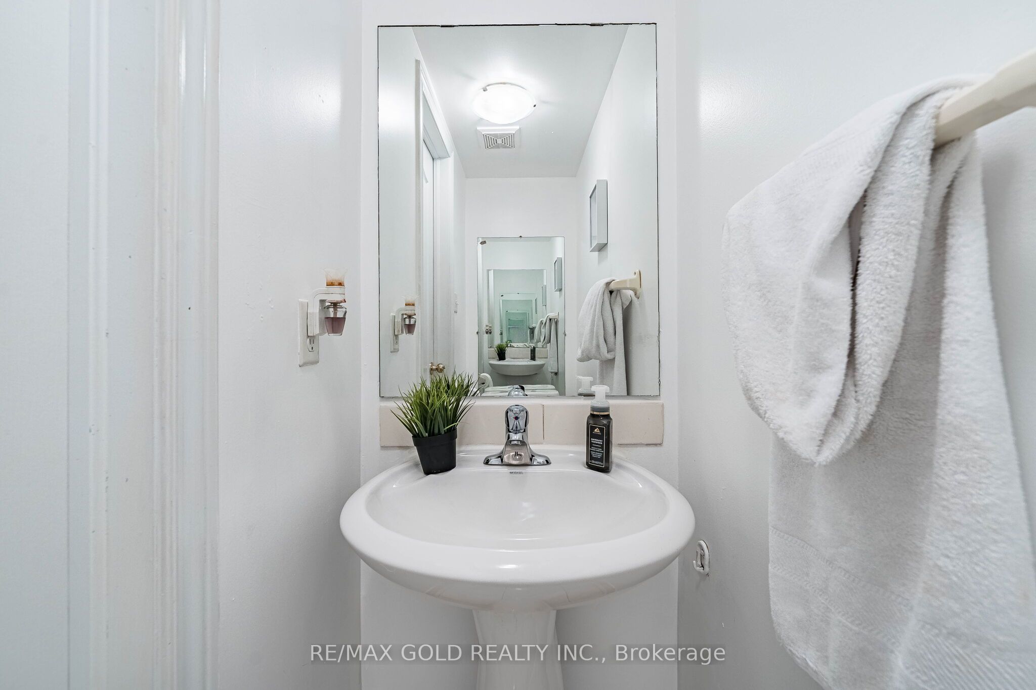 20 Amaranth Crescent Property Photo 15