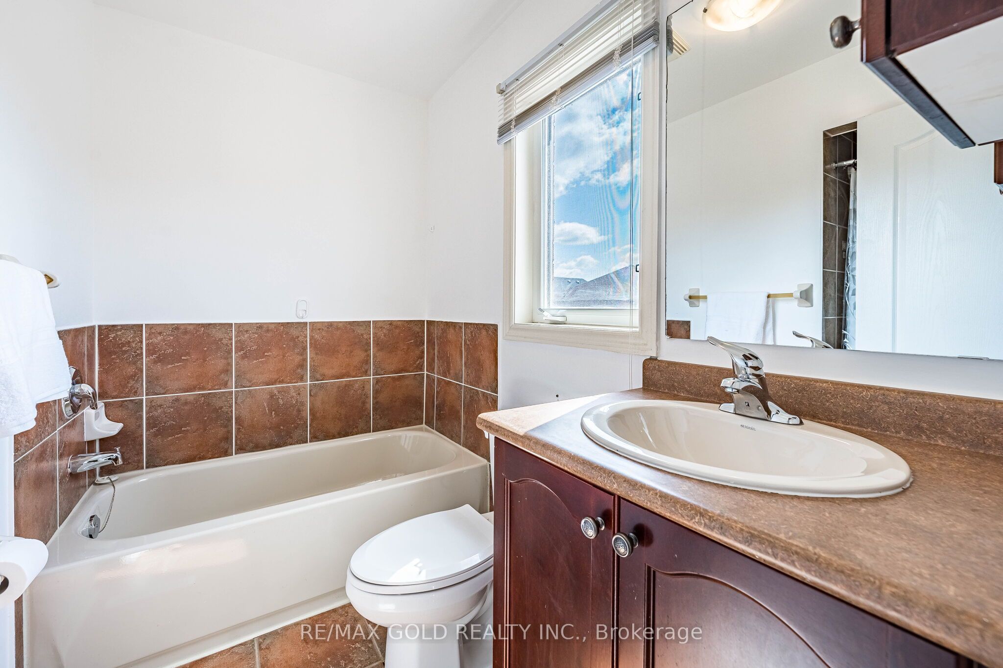 20 Amaranth Crescent Property Photo 19