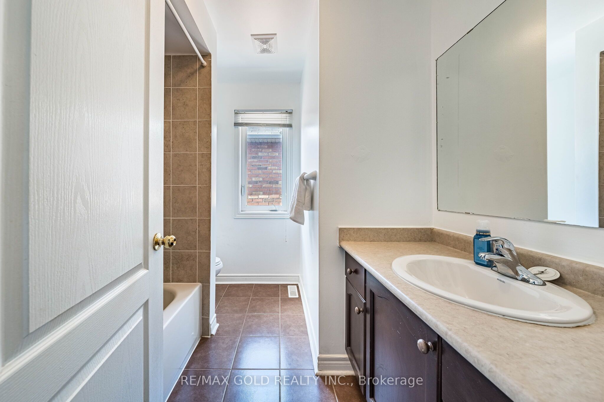 20 Amaranth Crescent Property Photo 24