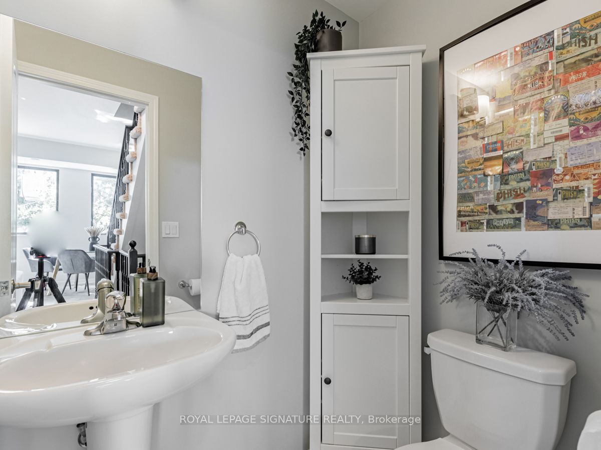 68 Winston Park Boulevard 60 Property Photo 11