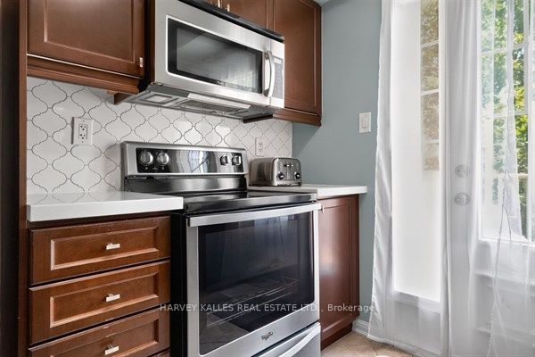745 Challinor Terrace Property Photo 22