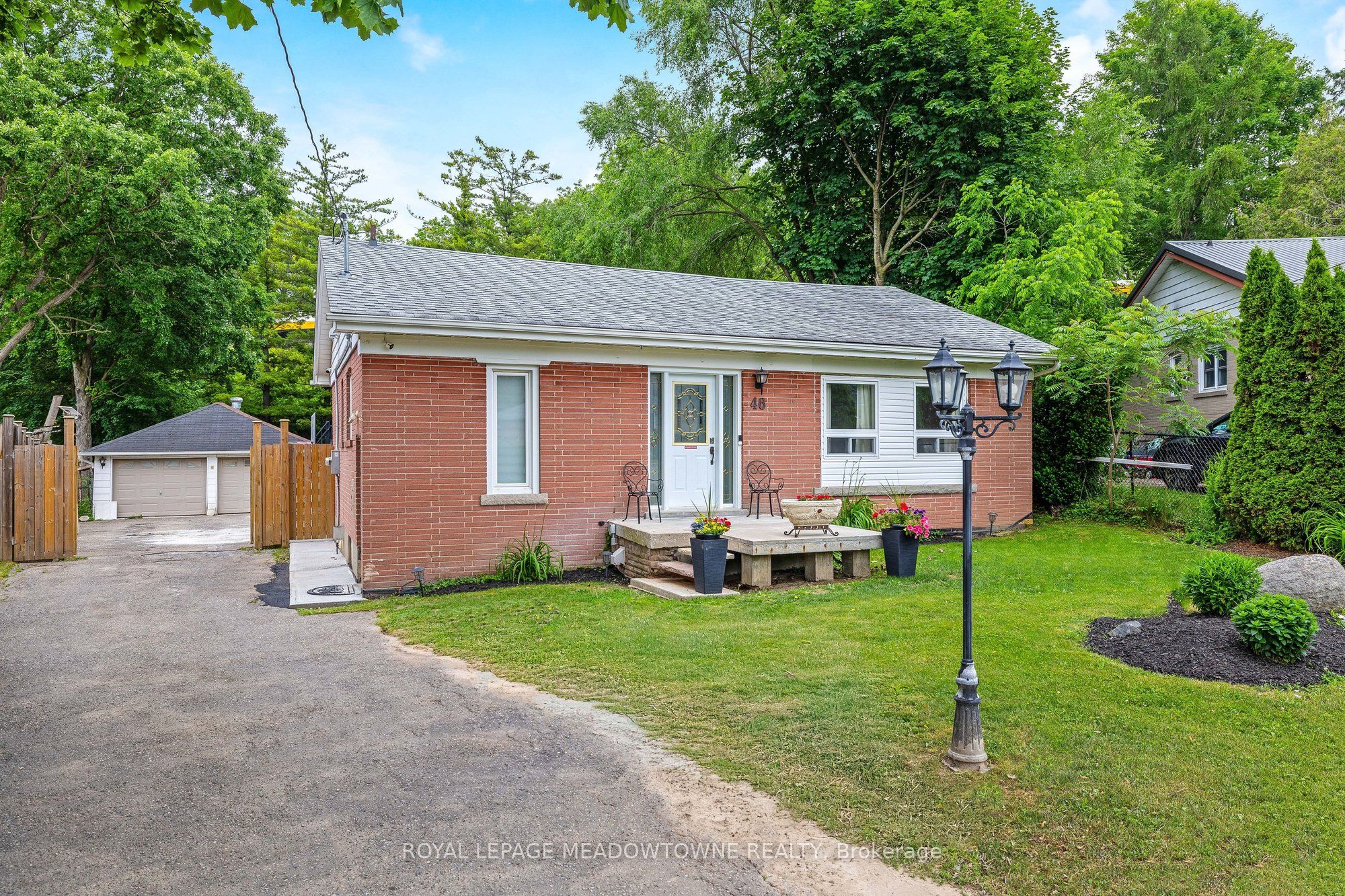 46 Hewson Crescent