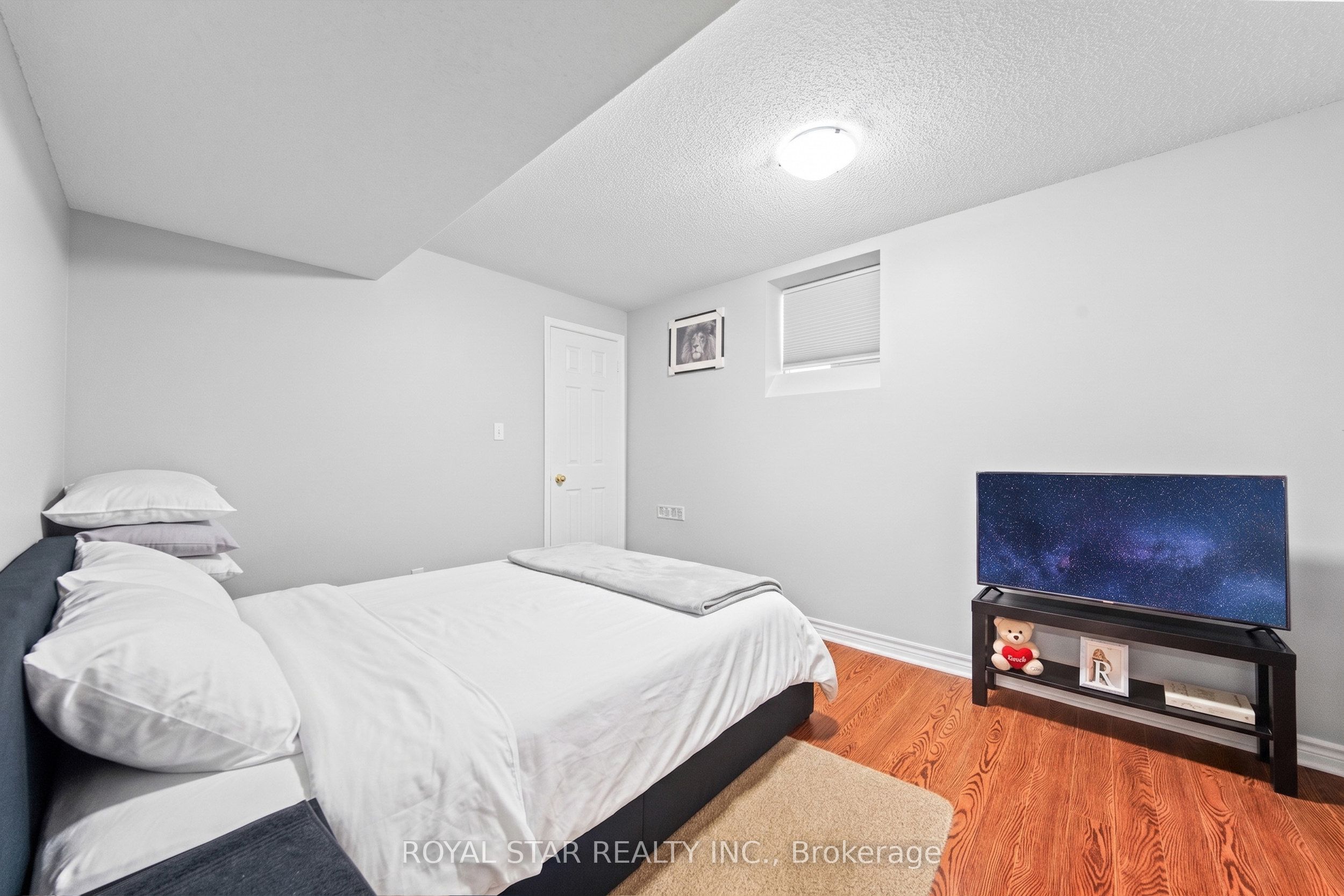 1522 Swann Crescent Property Photo 38