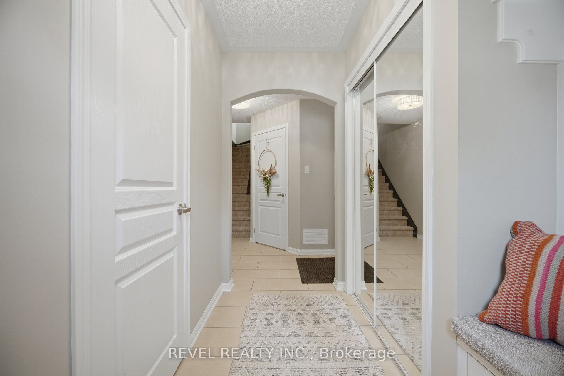 739 Challinor Terrace Property Photo 3