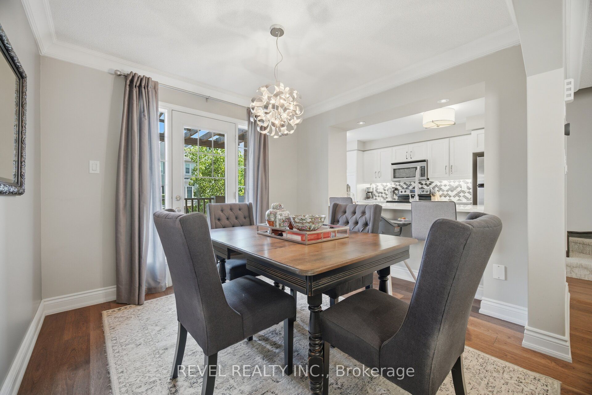 739 Challinor Terrace Property Photo 9
