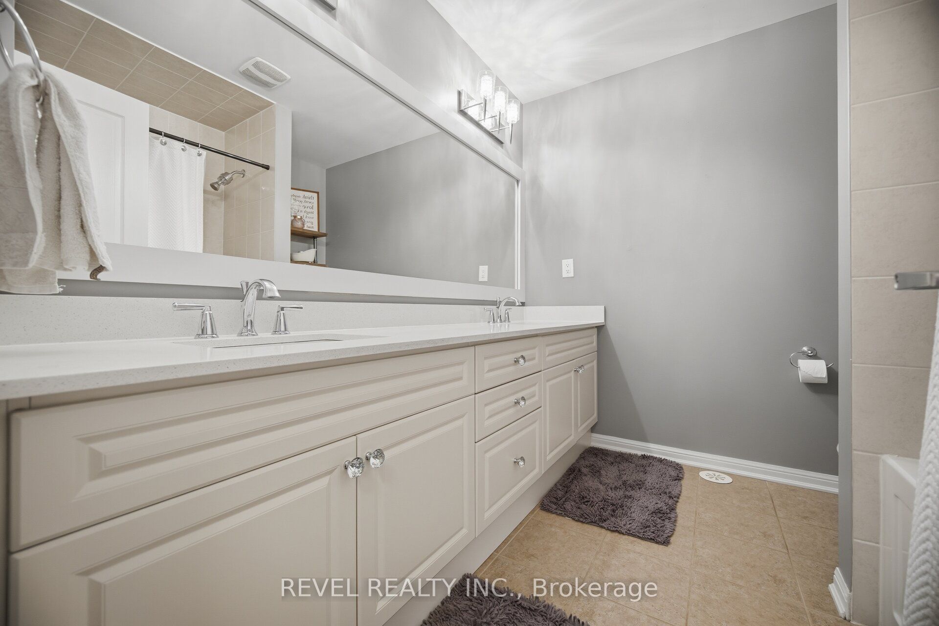 739 Challinor Terrace Property Photo 25