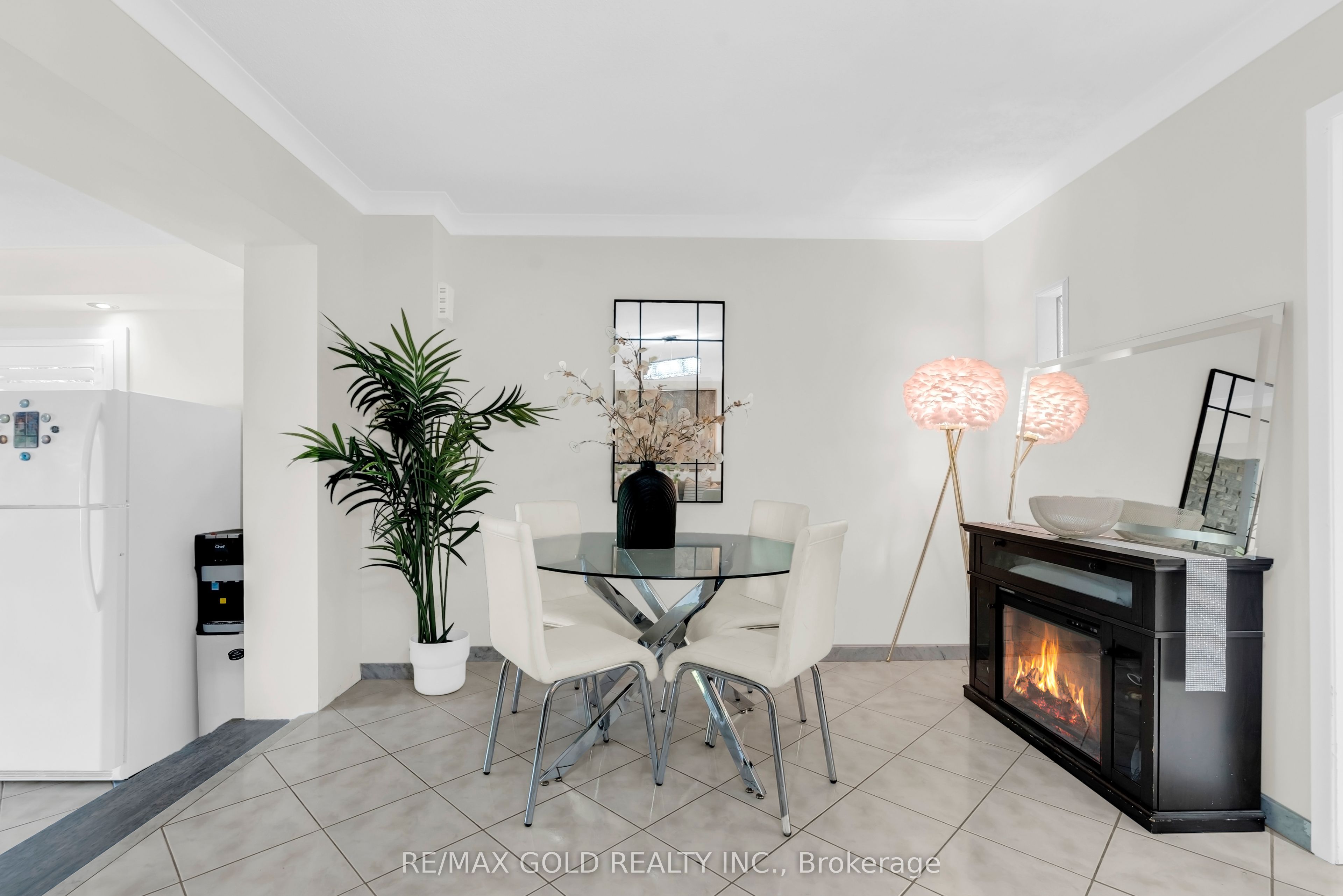 2520 Constable Road Property Photo 10