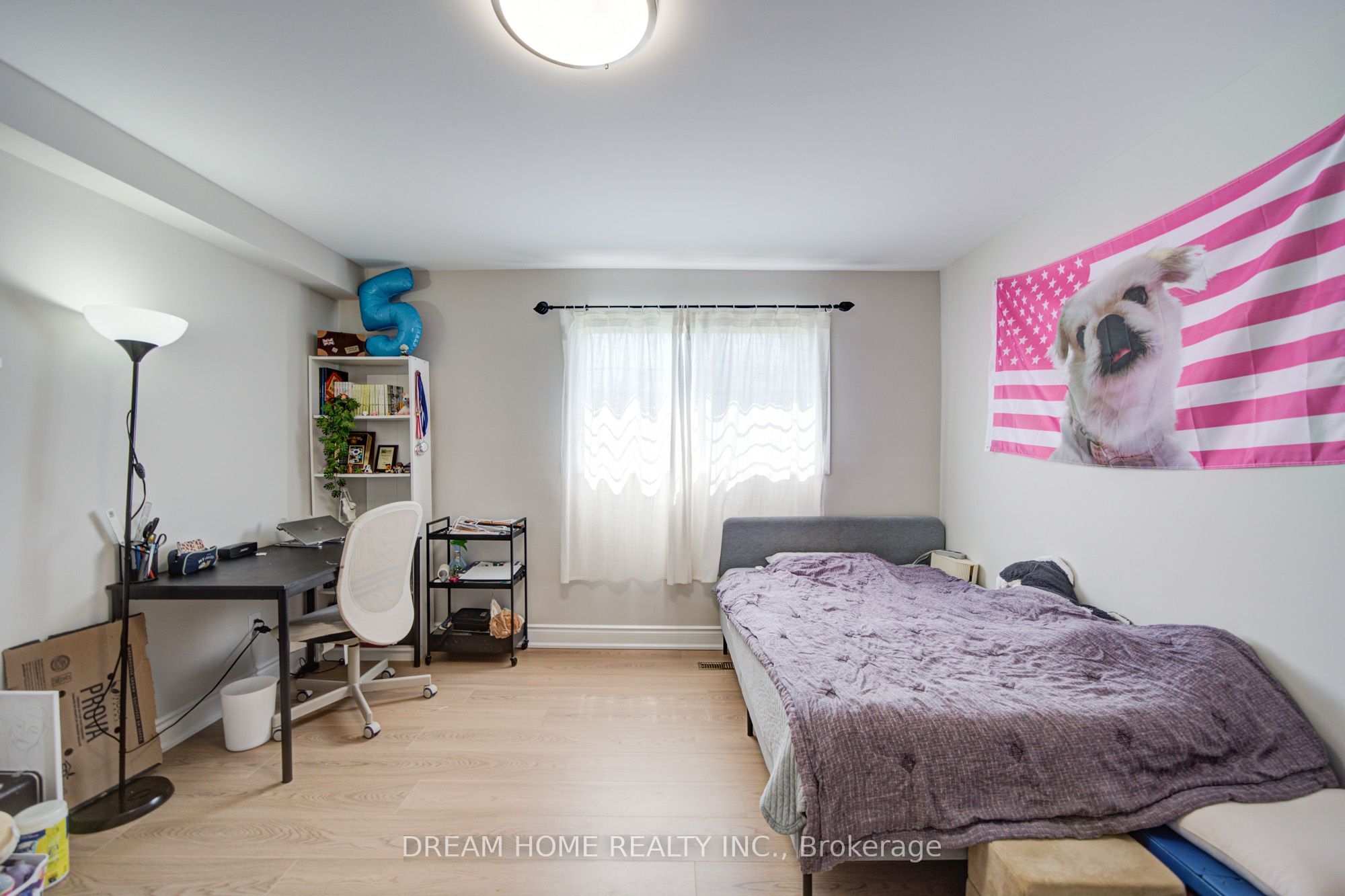 1323 Shamir Crescent Property Photo 35