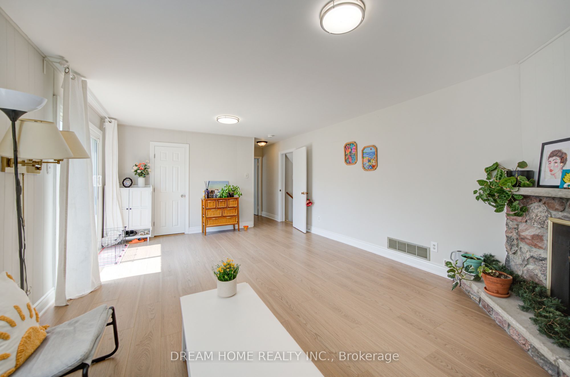 1323 Shamir Crescent Property Photo 37