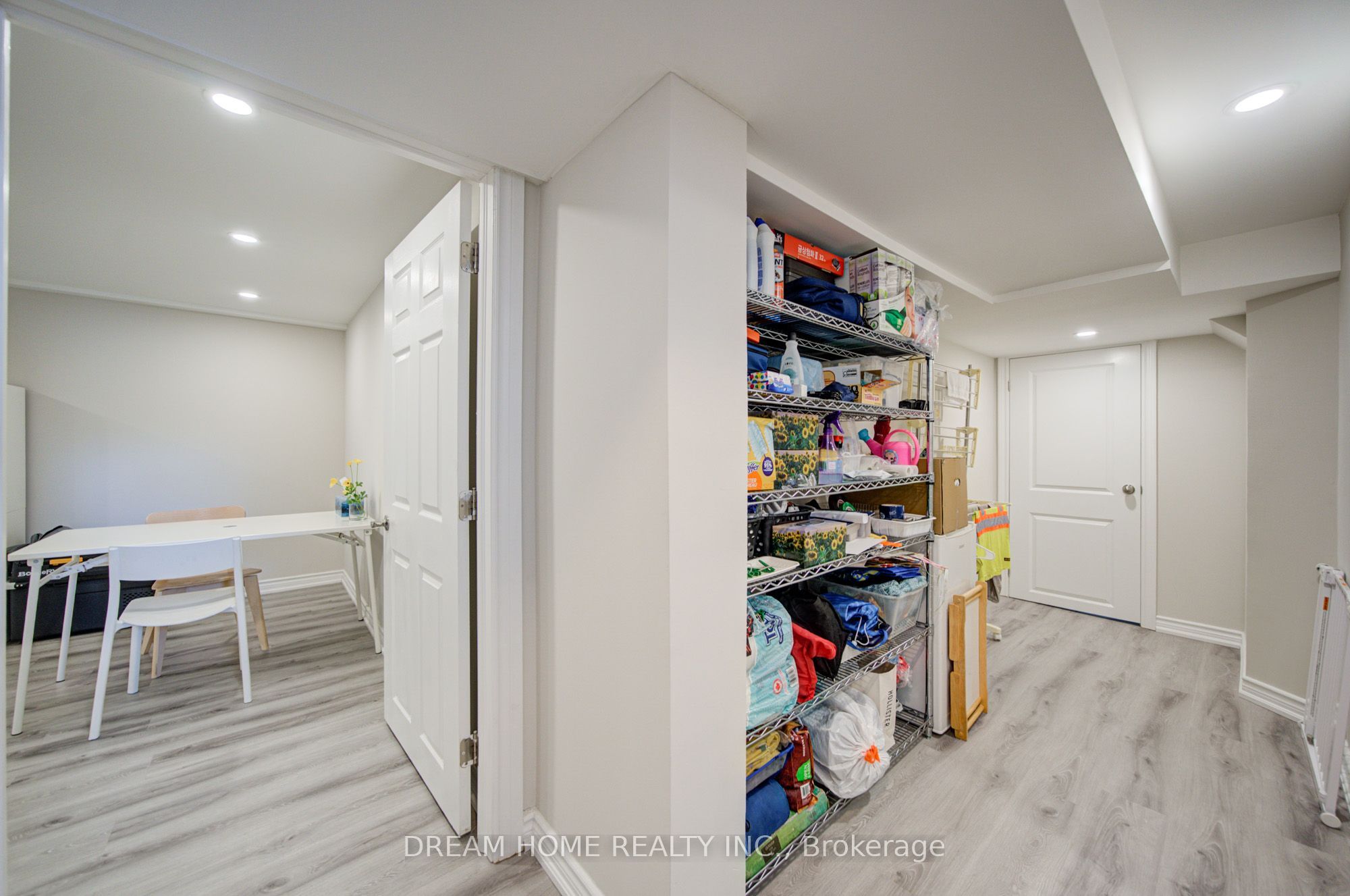 1323 Shamir Crescent Property Photo 40