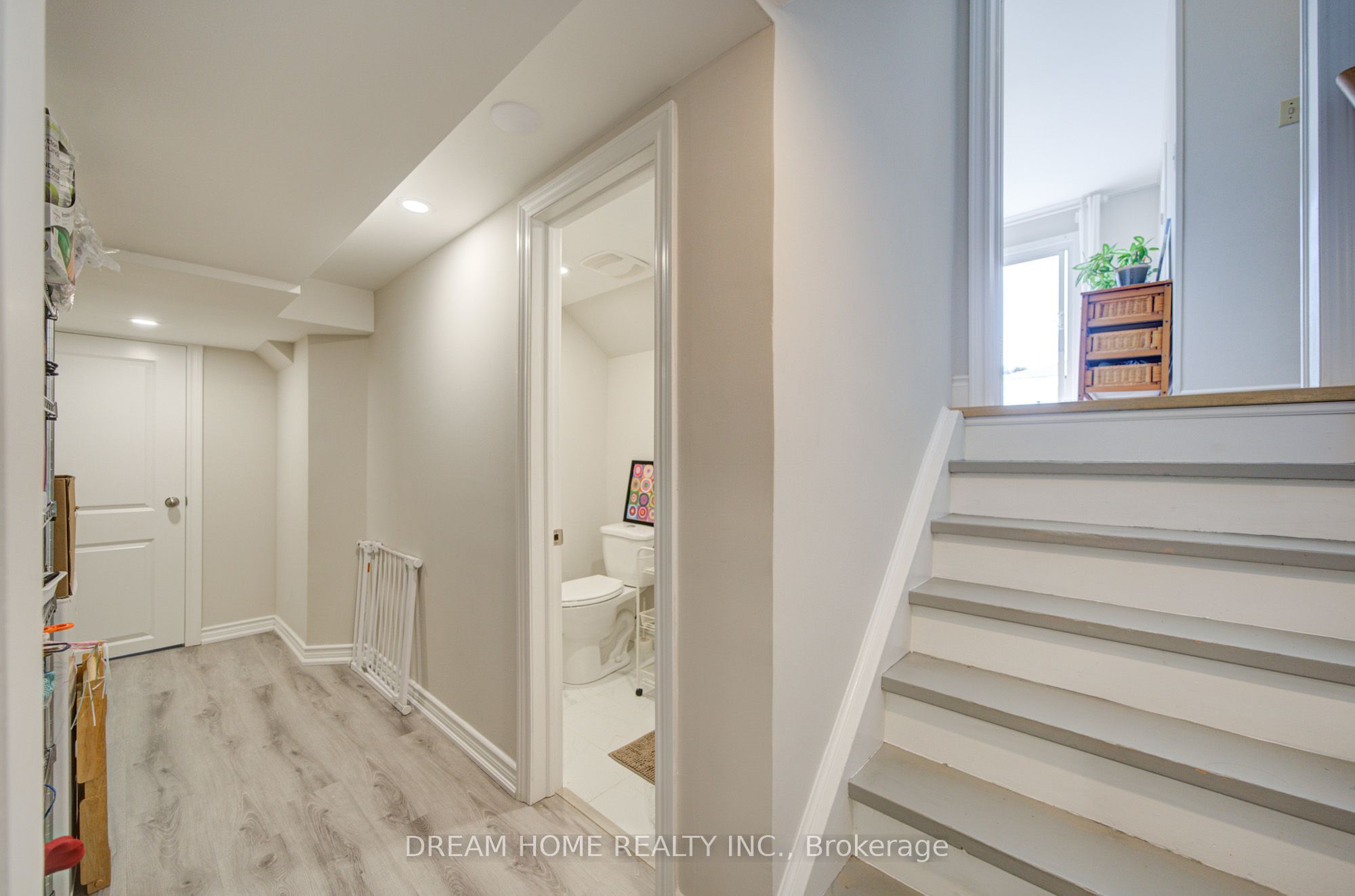 1323 Shamir Crescent Property Photo 41
