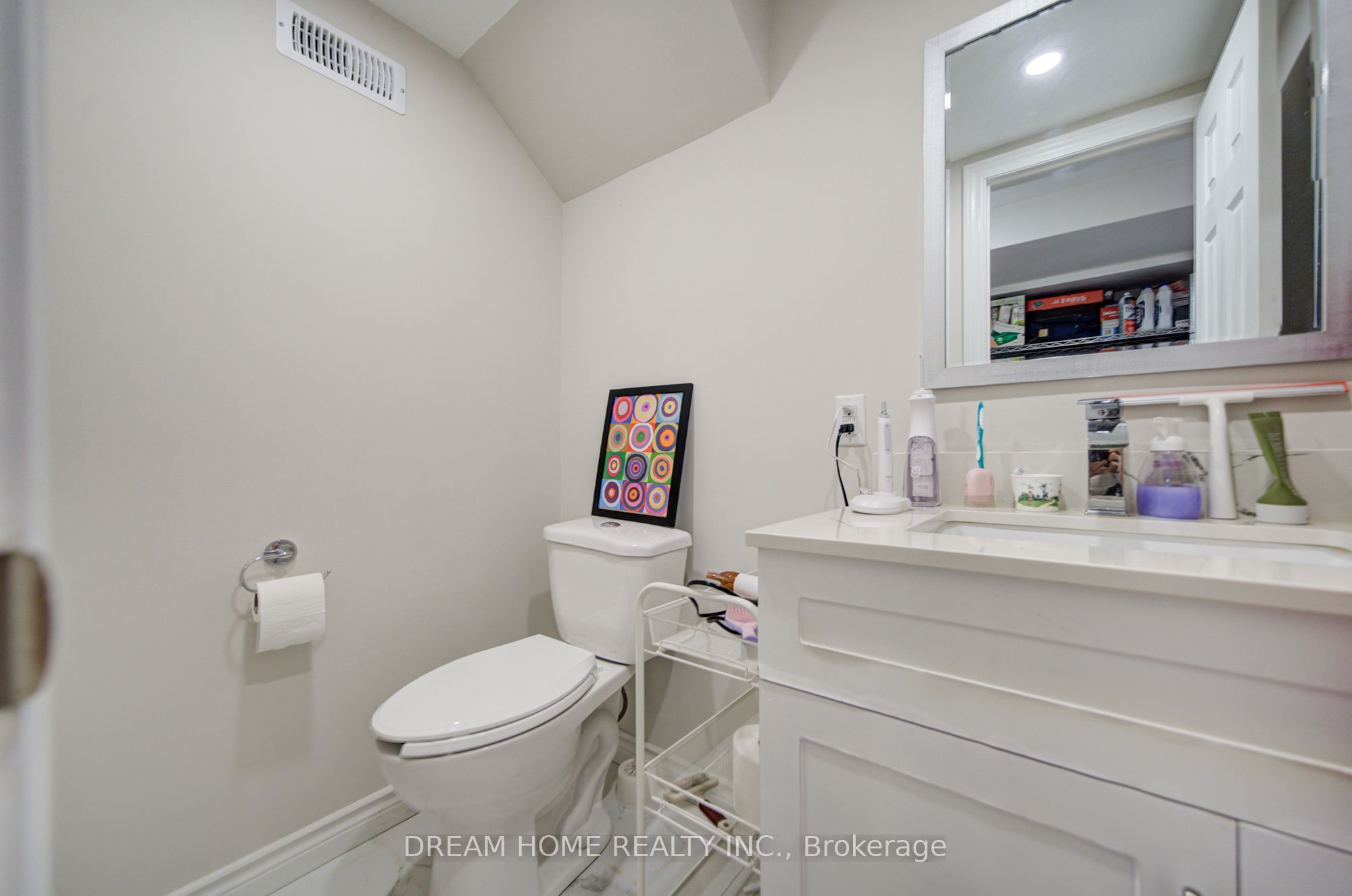 1323 Shamir Crescent Property Photo 42