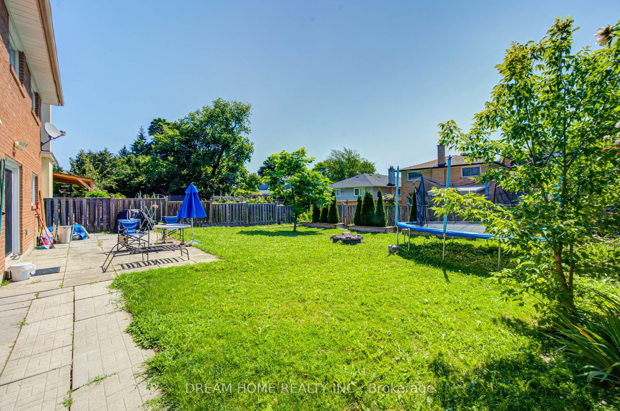 1323 Shamir Crescent Property Photo 48