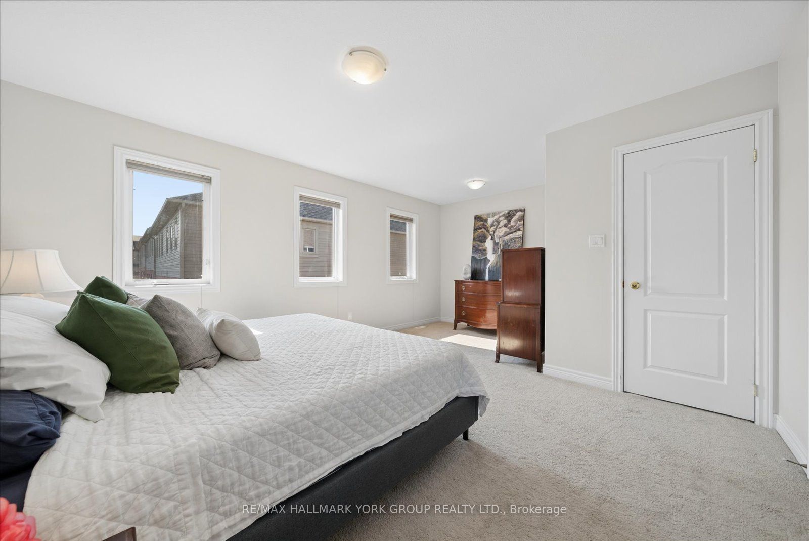 126 Parkinson Crescent Property Photo 22