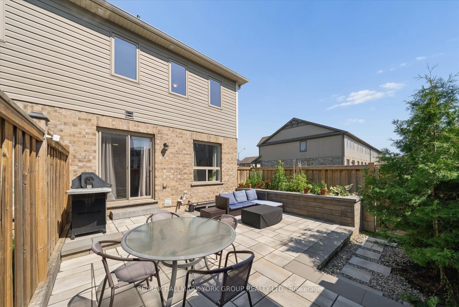 126 Parkinson Crescent Property Photo 34