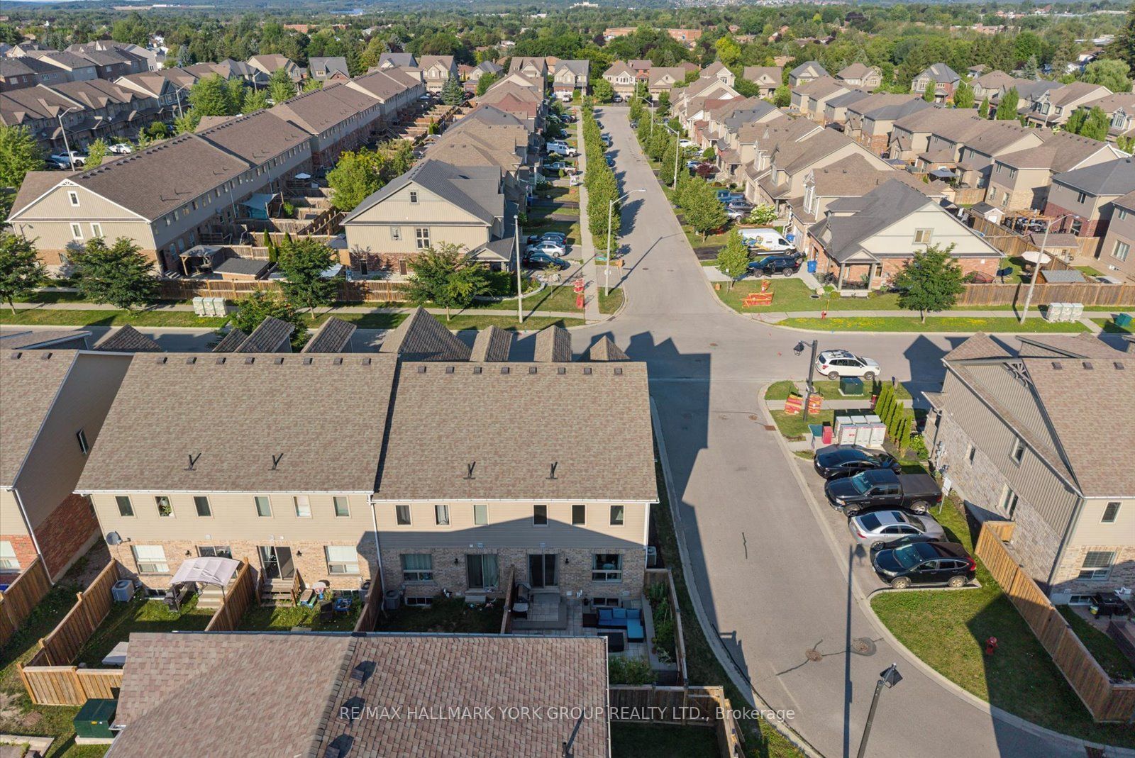 126 Parkinson Crescent Property Photo 37