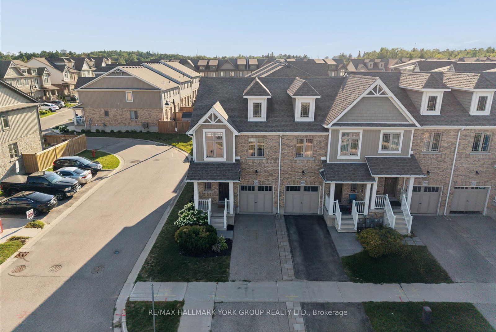 126 Parkinson Crescent Property Photo 40