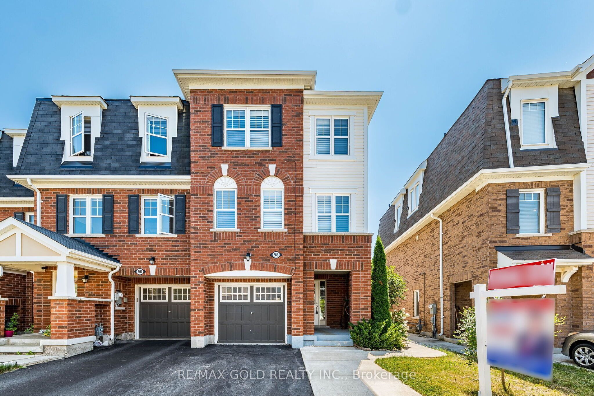 98 Bannister Crescent Property Photo 1