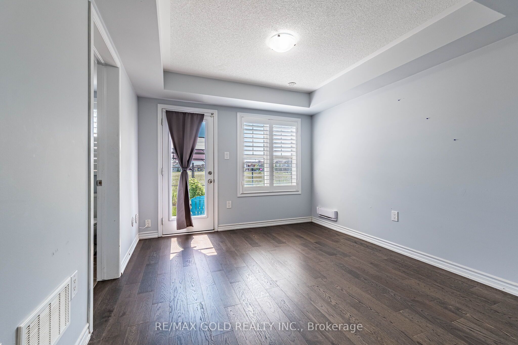 98 Bannister Crescent Property Photo 6