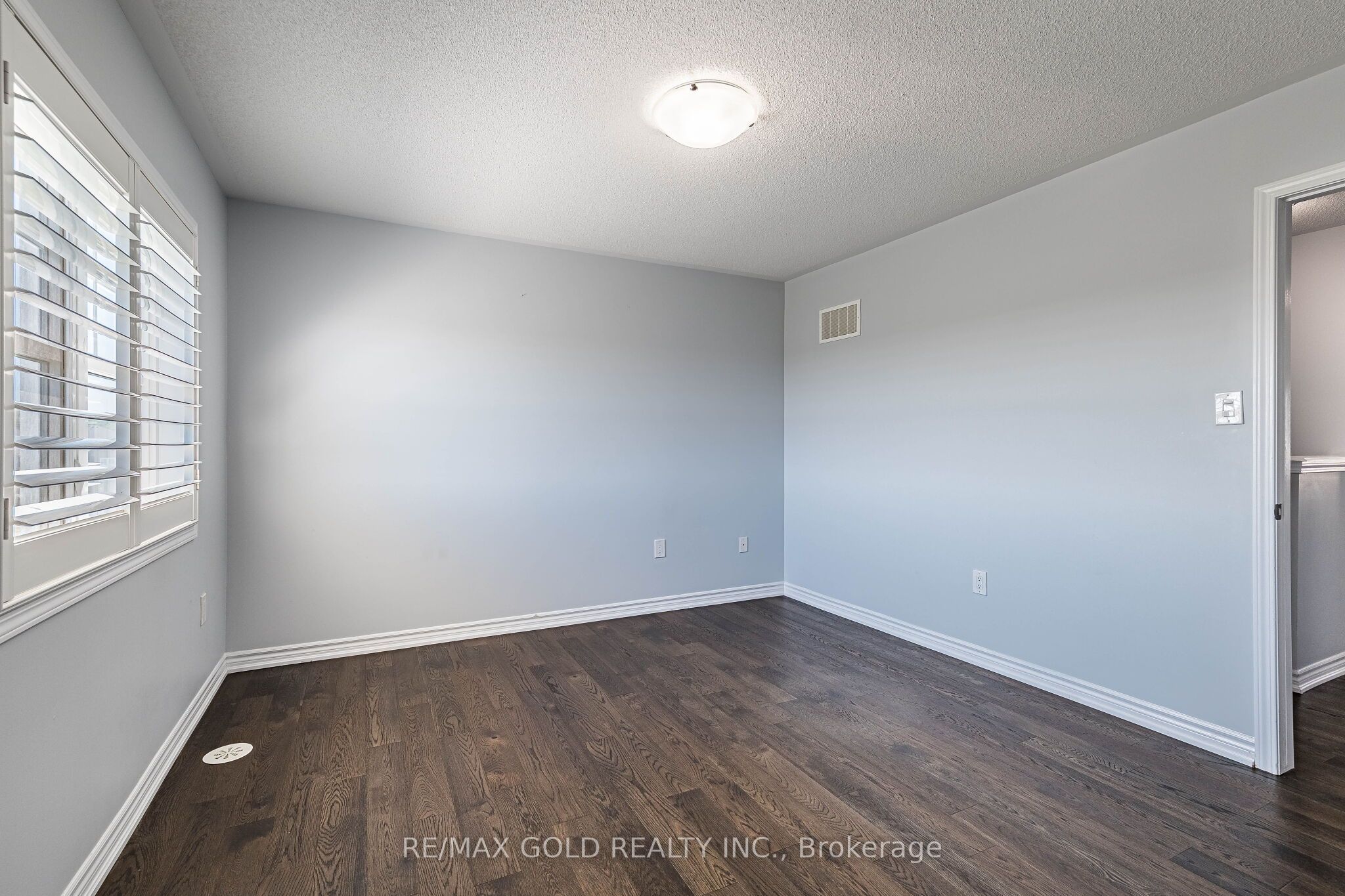 98 Bannister Crescent Property Photo 35