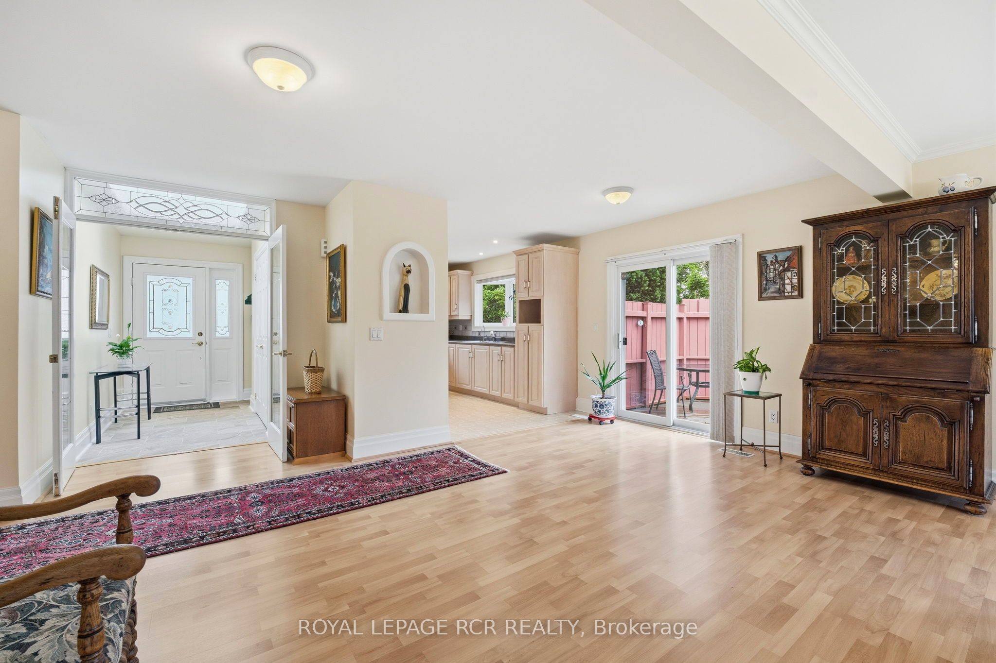 28 Reddington Drive 1 Property Photo 4