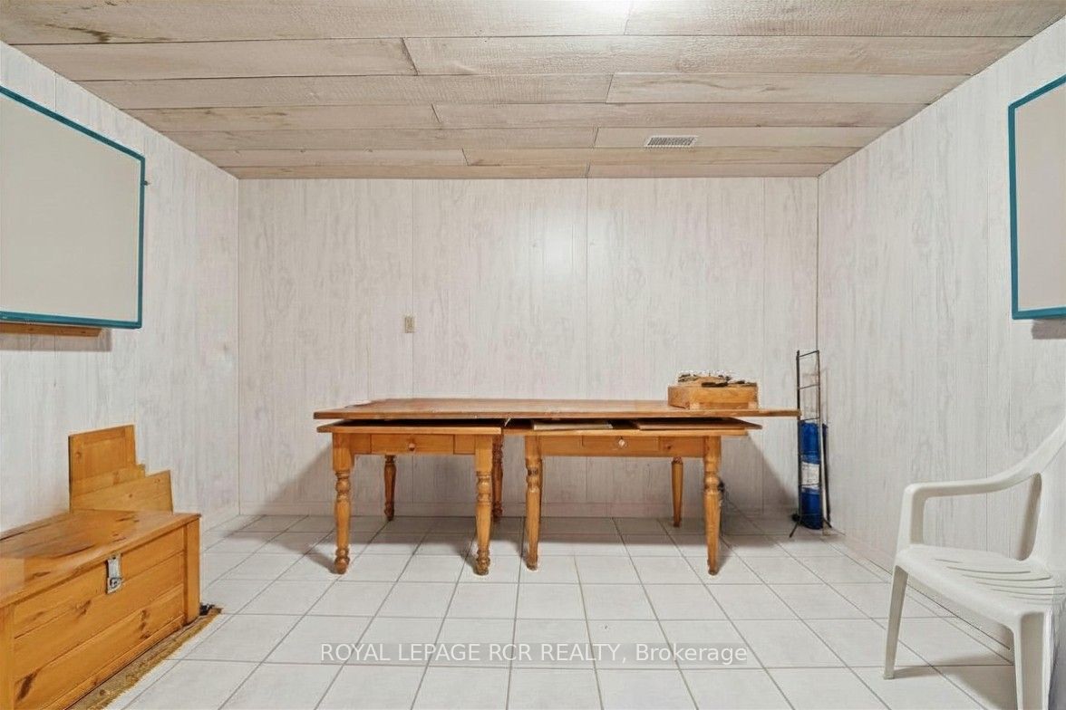 28 Reddington Drive 1 Property Photo 29
