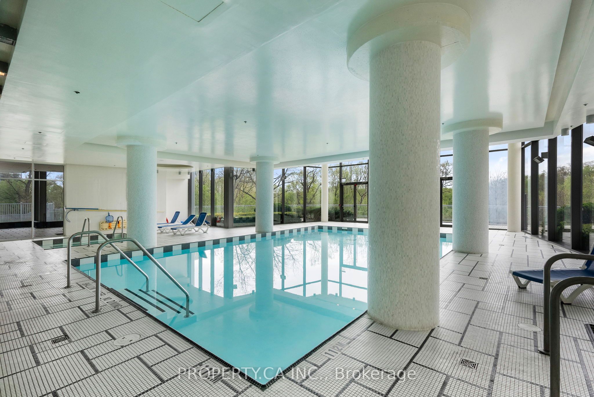 90 Park Lawn Road 1211 Property Photo 45