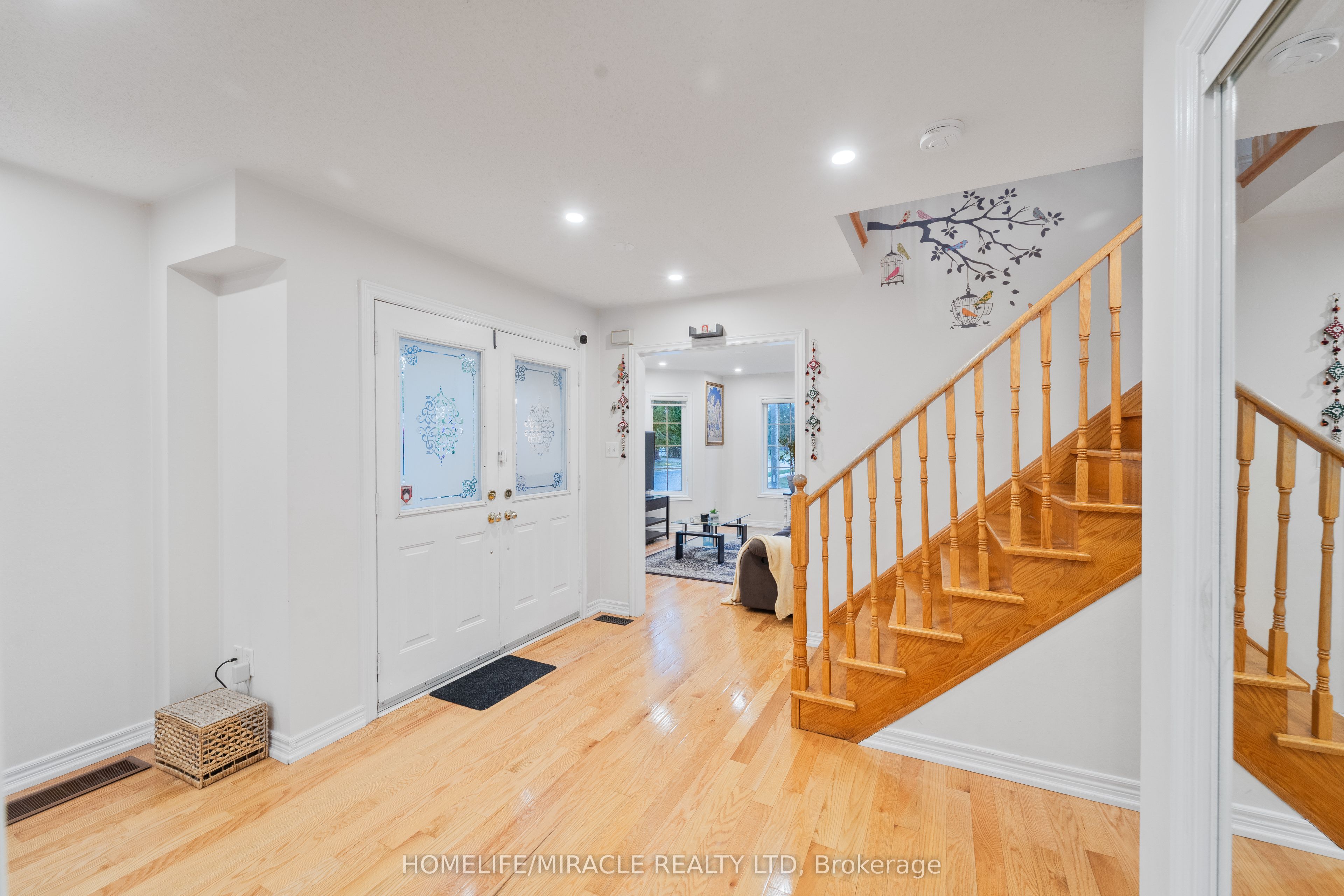 324 Edenbrook Hill Drive Property Photo 6