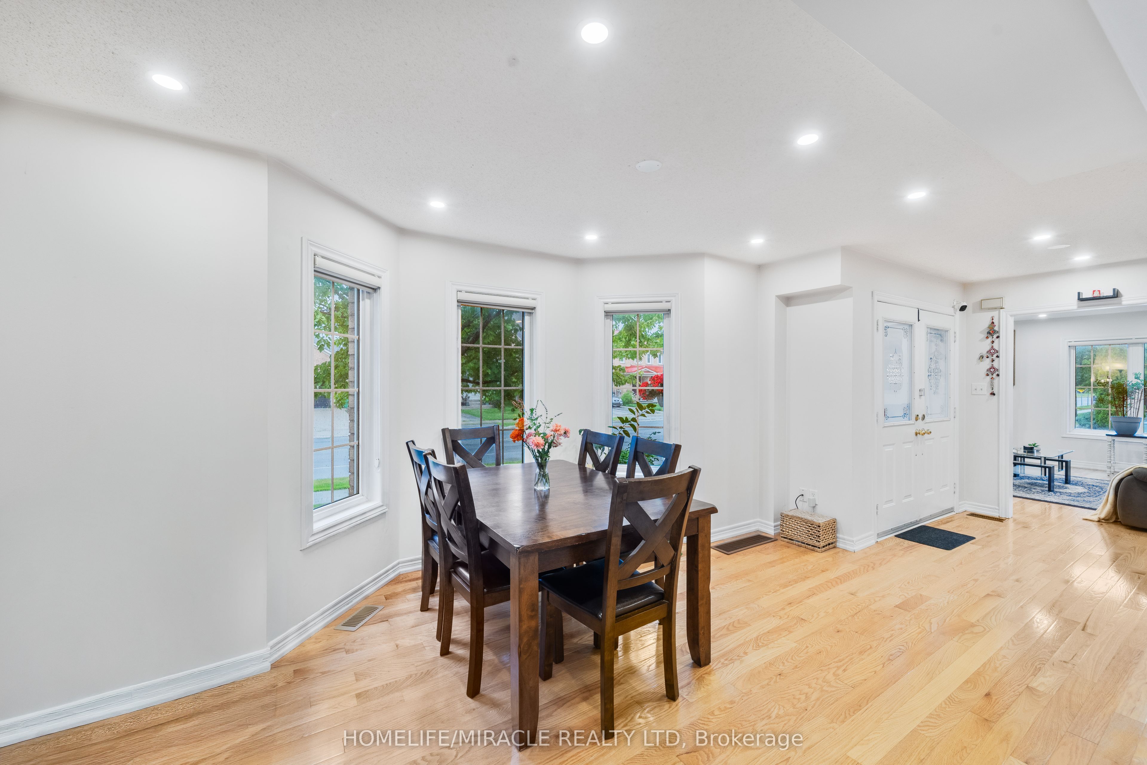 324 Edenbrook Hill Drive Property Photo 10