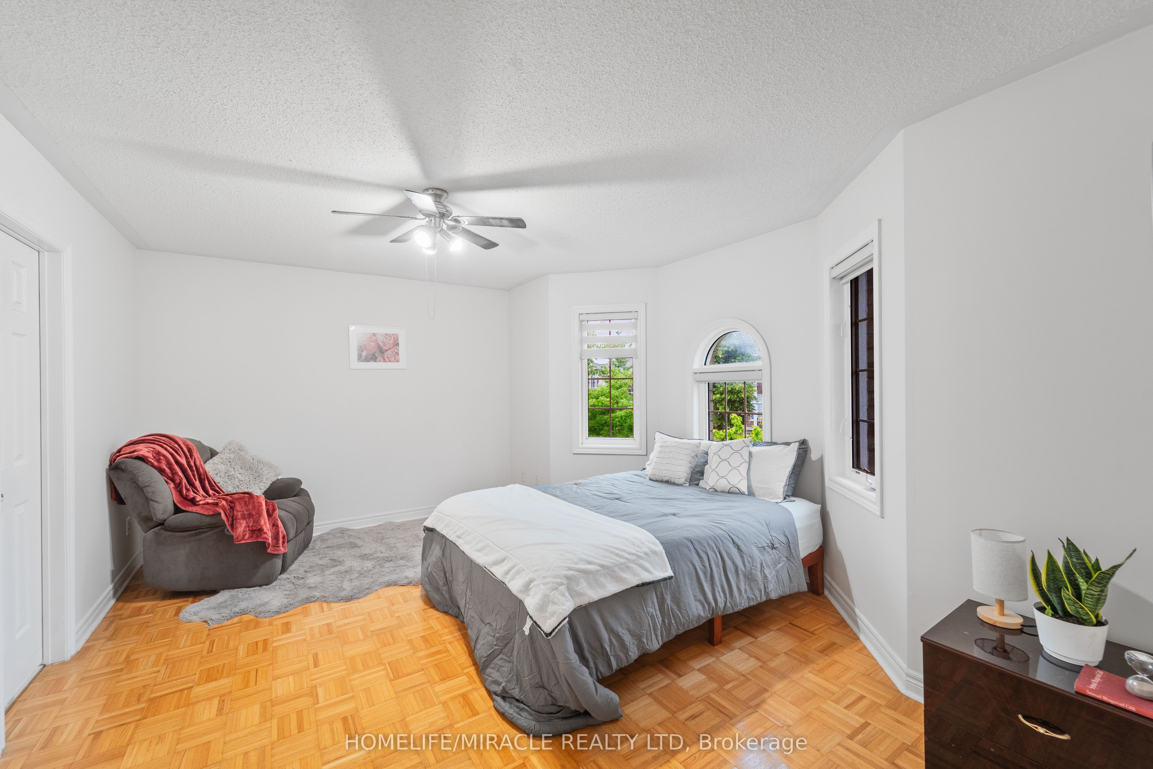 324 Edenbrook Hill Drive Property Photo 17