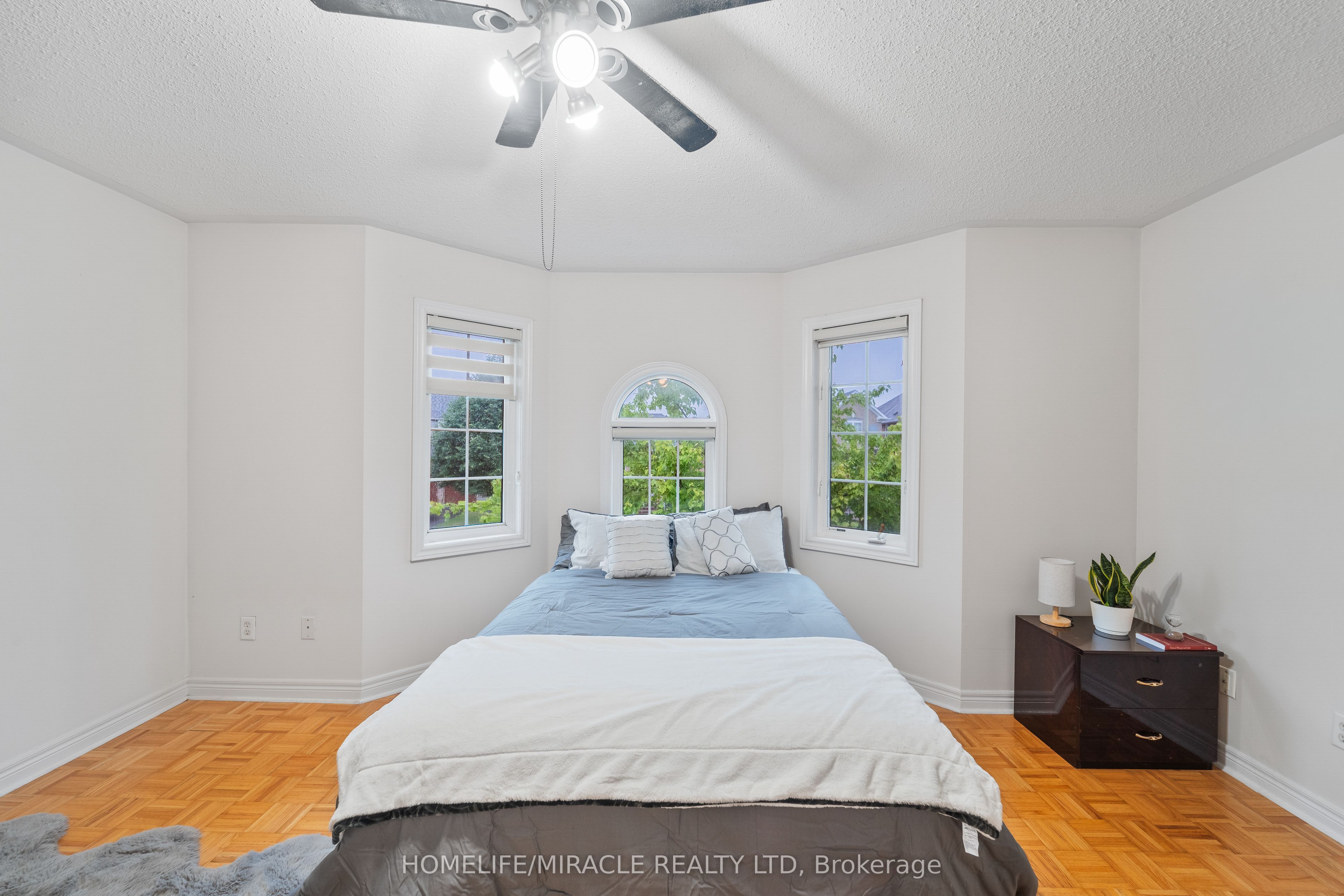 324 Edenbrook Hill Drive Property Photo 18