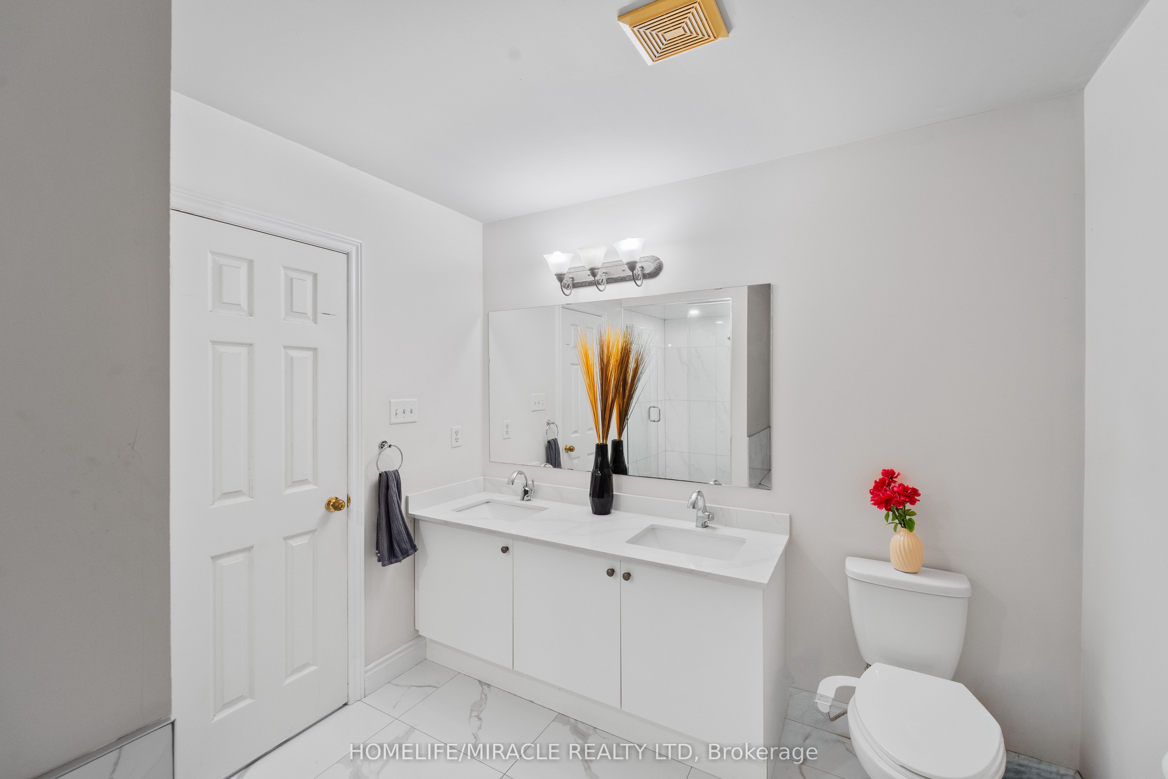 324 Edenbrook Hill Drive Property Photo 19