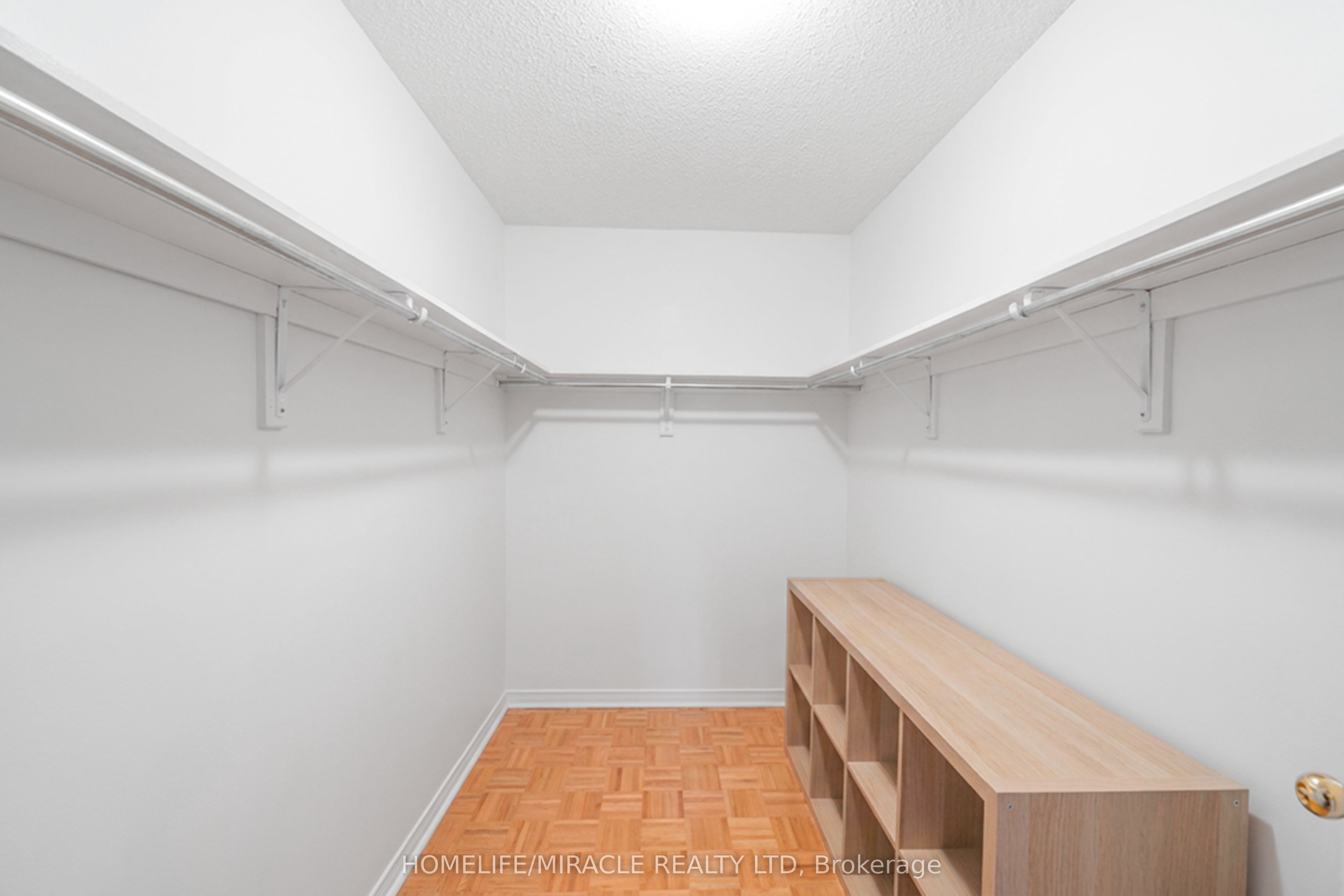 324 Edenbrook Hill Drive Property Photo 32