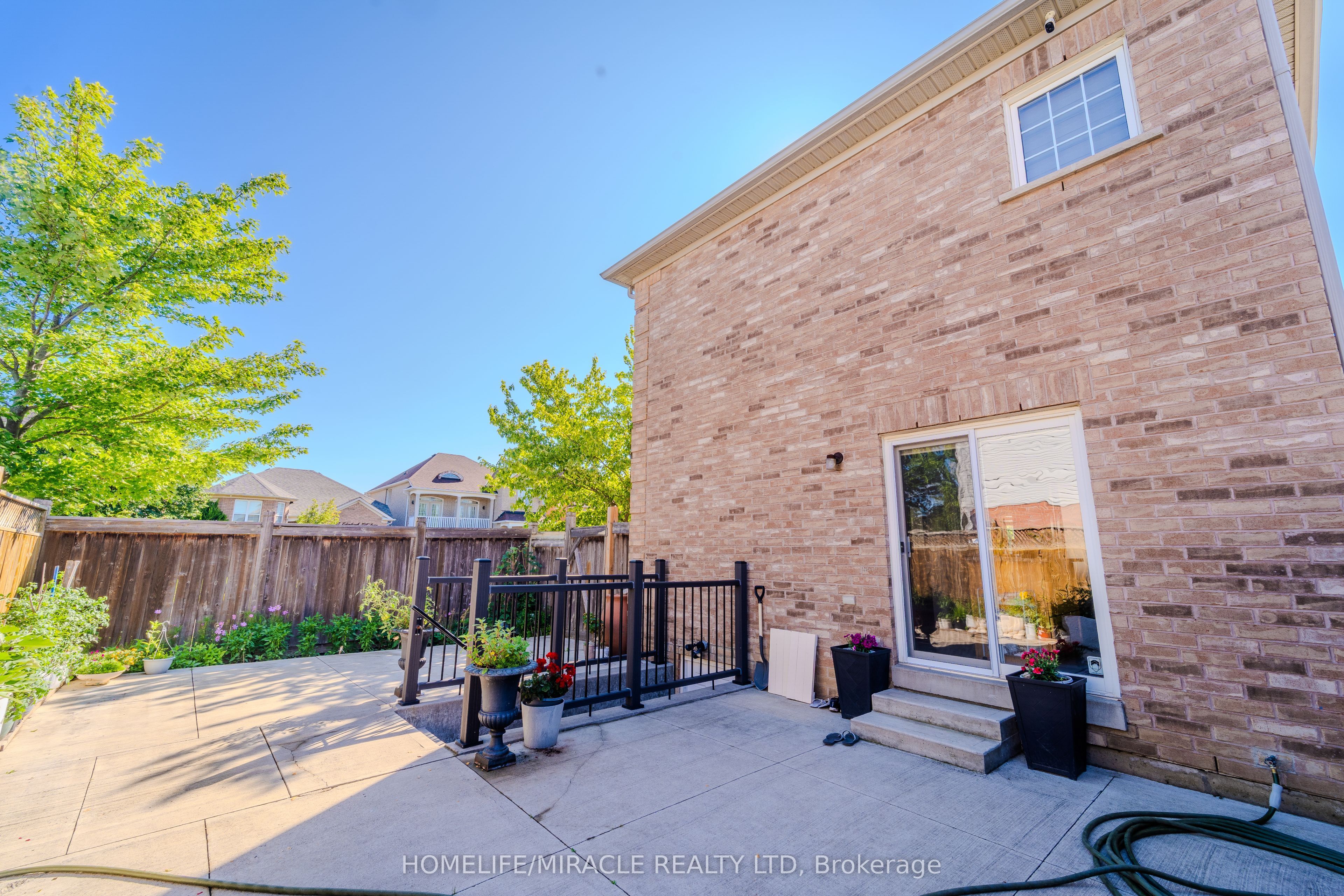 324 Edenbrook Hill Drive Property Photo 37