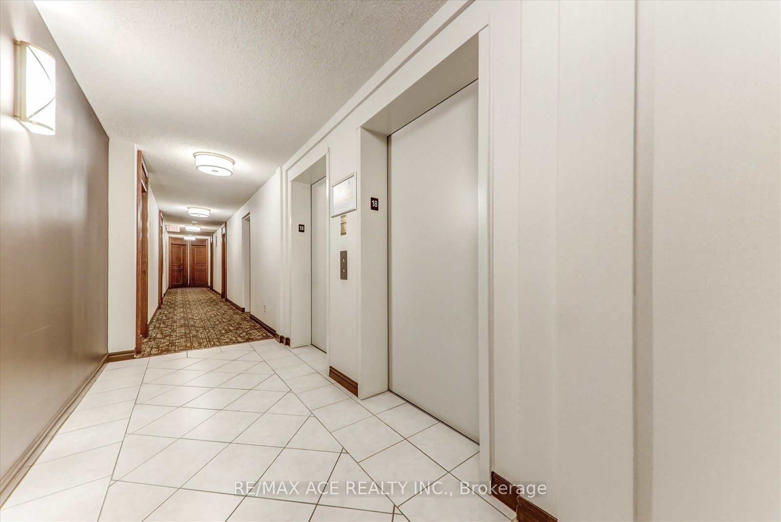 2545 Erin Centre Boulevard 1803 Property Photo 10