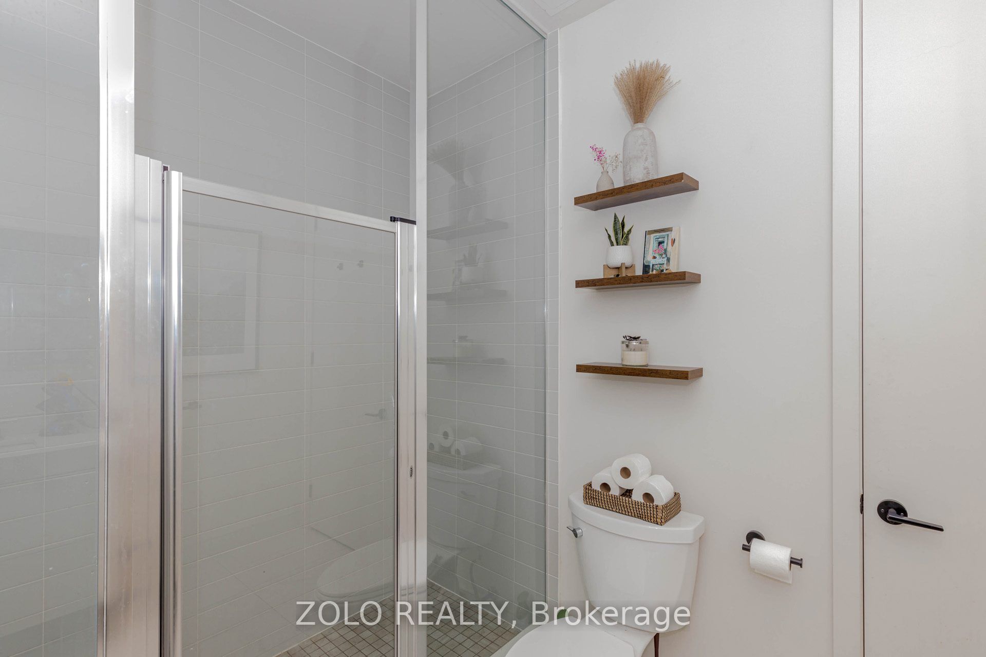 123 Maurice Drive 208 Property Photo 21