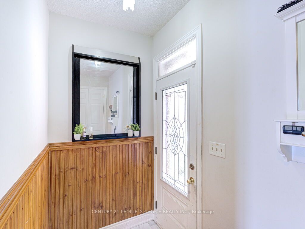 103 Whitchurch Mews Property Photo 5