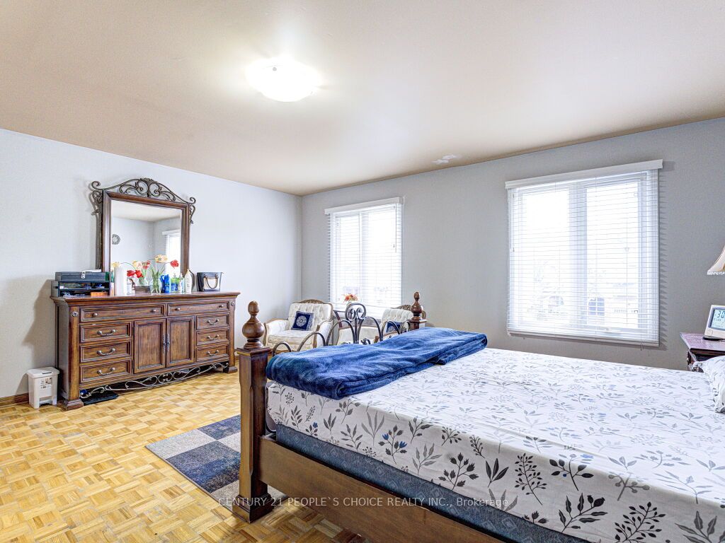 103 Whitchurch Mews Property Photo 22