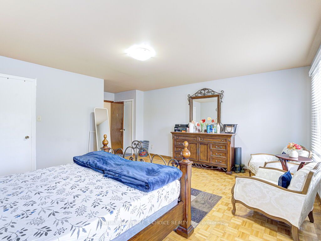 103 Whitchurch Mews Property Photo 23