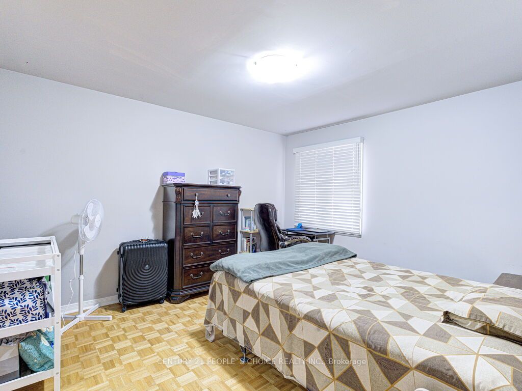 103 Whitchurch Mews Property Photo 27