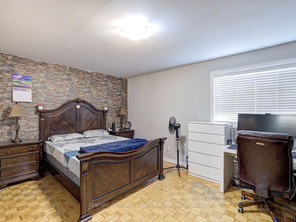 103 Whitchurch Mews Property Photo 30