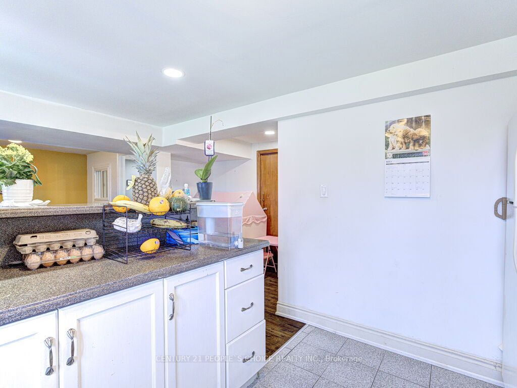 103 Whitchurch Mews Property Photo 43