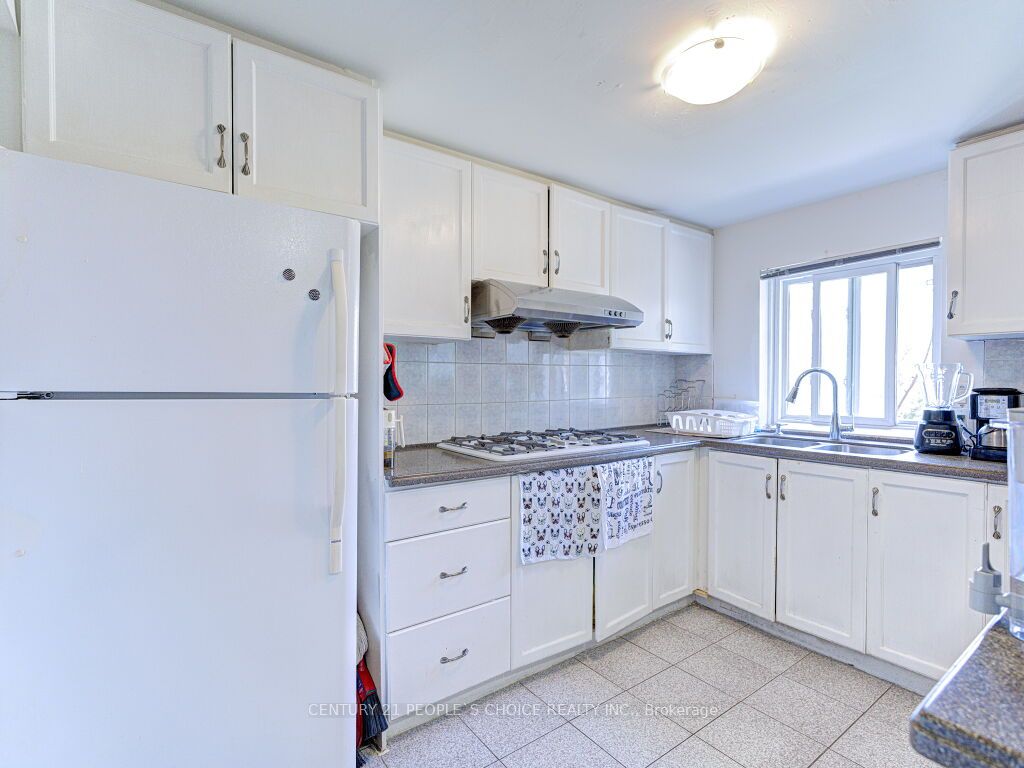 103 Whitchurch Mews Property Photo 44