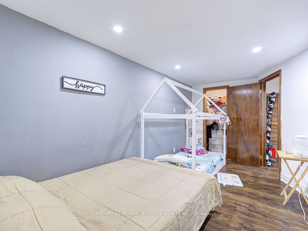 103 Whitchurch Mews Property Photo 46