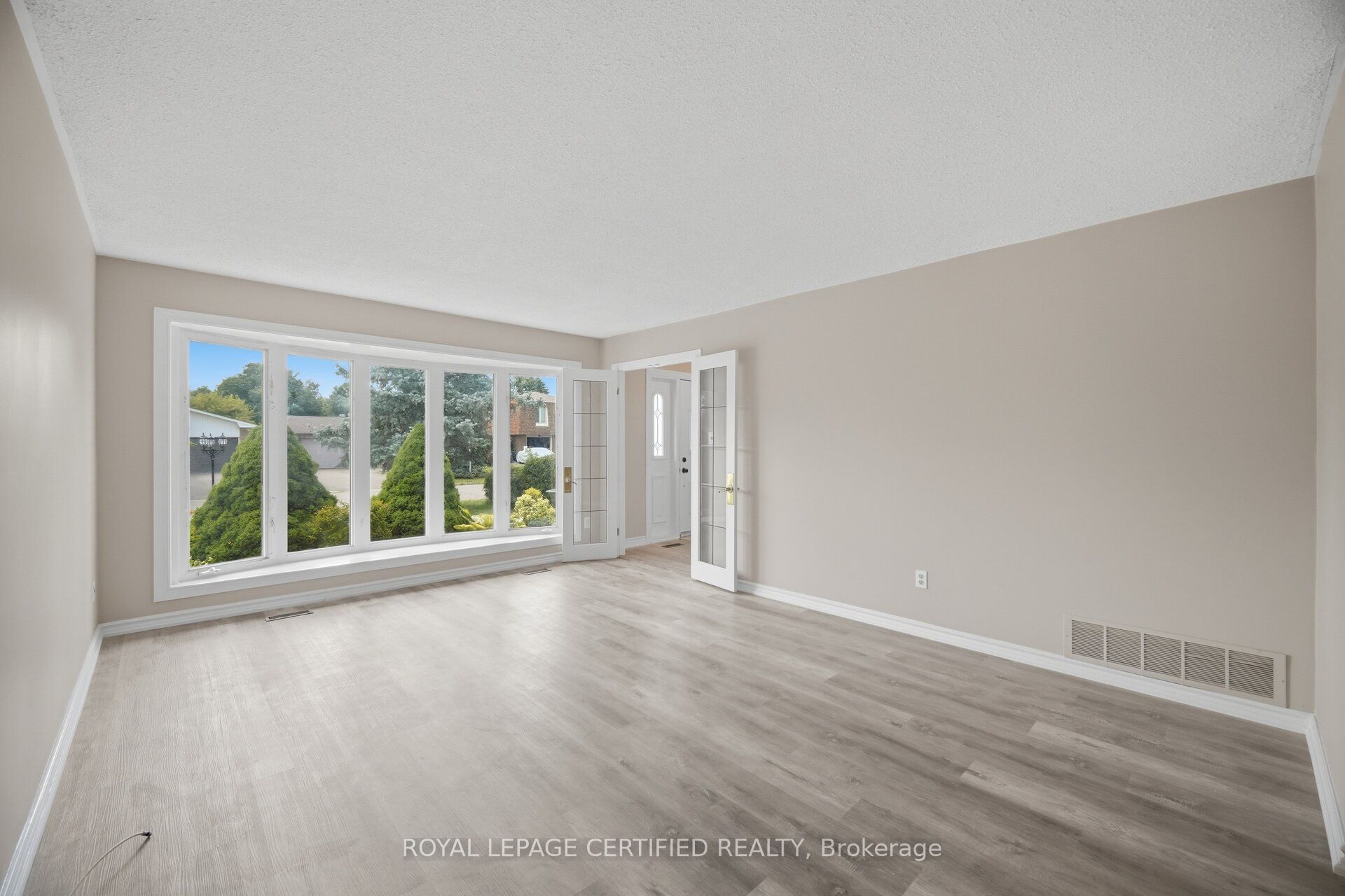 33 Grassmere Crescent Property Photo 19