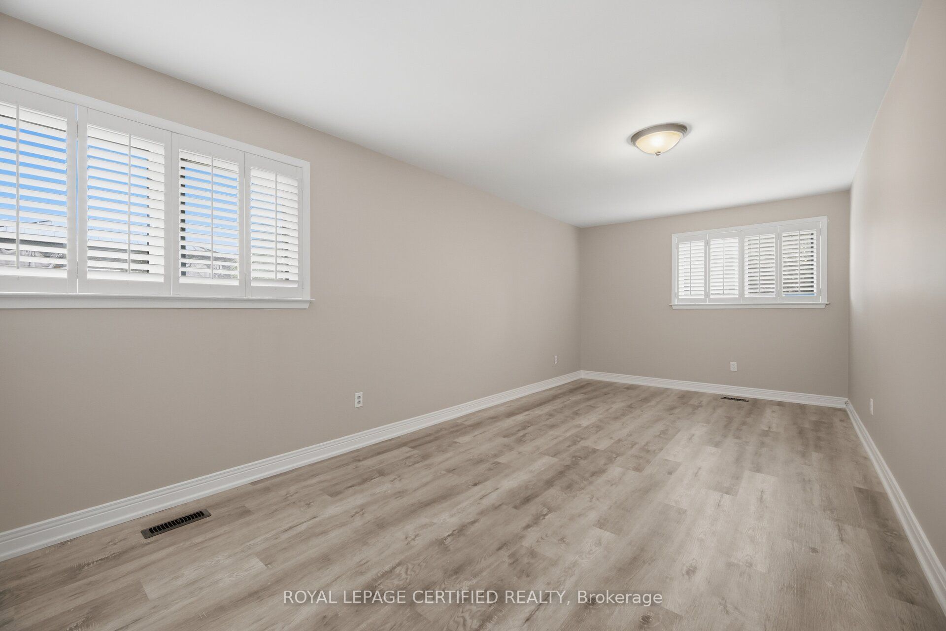 33 Grassmere Crescent Property Photo 22
