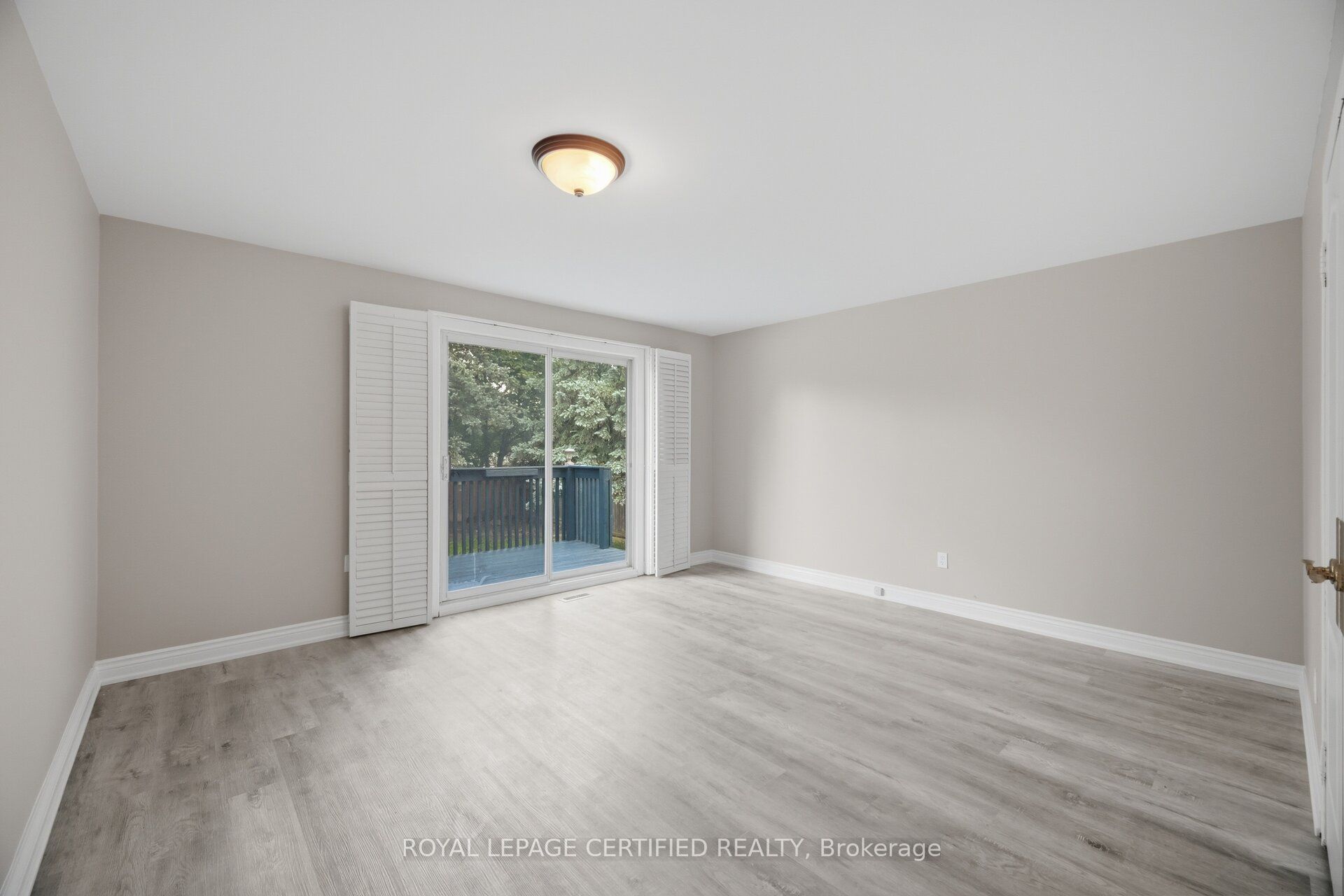 33 Grassmere Crescent Property Photo 25