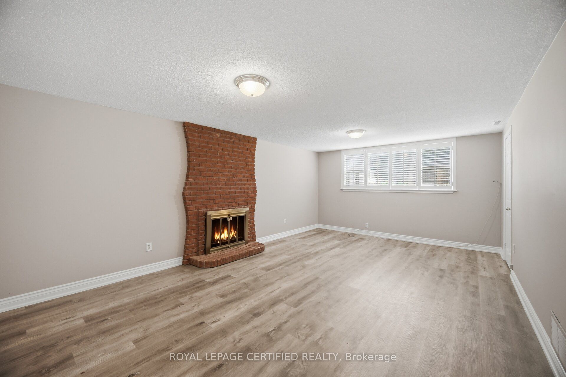 33 Grassmere Crescent Property Photo 30